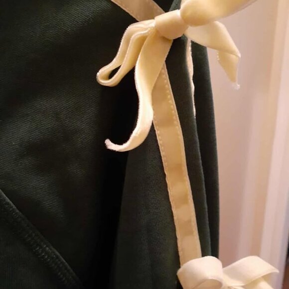 Entro High Waist Jogger Set w/Bow Detail - NWT - Picture 4 of 11